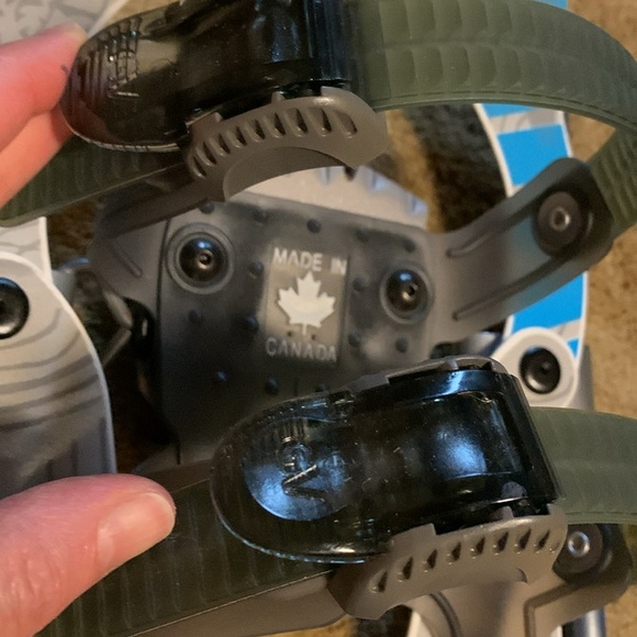 GV Snowshoes for women NWOT - Picture 8 of 8